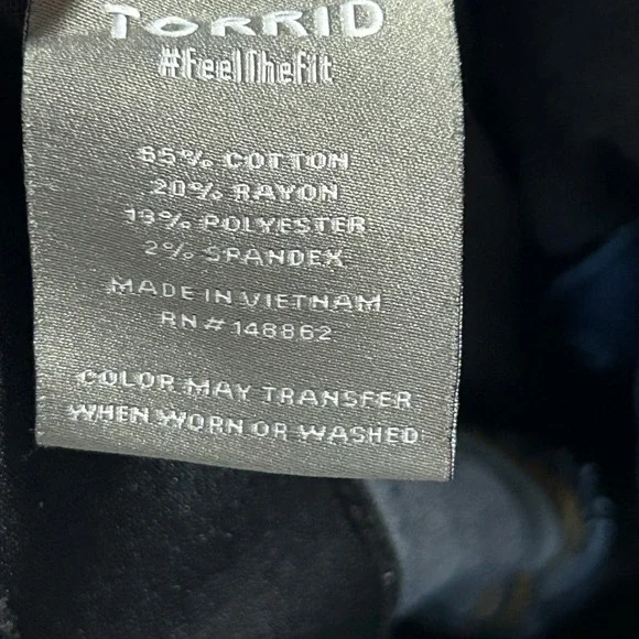 Torrid Bombshell Wide Leg Super Soft Jeans Dark Wash Size 16R - Picture 9 of 9